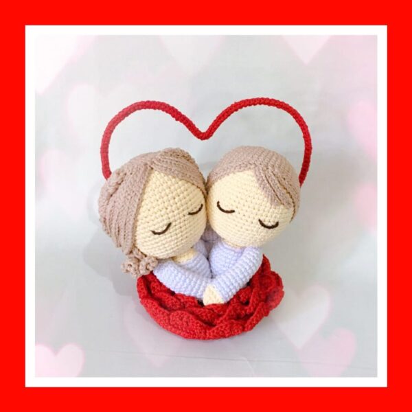 crochet Valetine's couple dolls