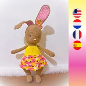 crochet Easter bunnie in dress