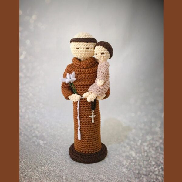 crochet St Anthony with Jesus