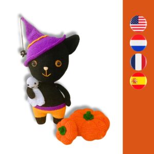 crochet Halloween cat with crochet ghost, spider and pumpkins