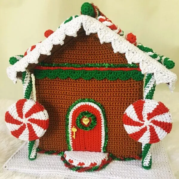 crochet gingerbread house