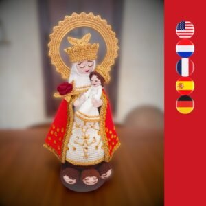 crochet version of Our lady of Covadonga with child Jesus