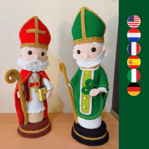 bonecos de crochê representando São Nicolau e São Patrício