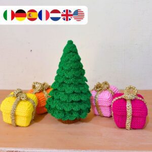 Sapin de Noël au crochet avec des boîtes-cadeaux au crochet
